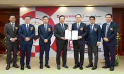 Yang Ming and Hanwha Ocean Sign Contract for Six New 13,000 TEU Class LNG Dual-Fuel Container Vessels