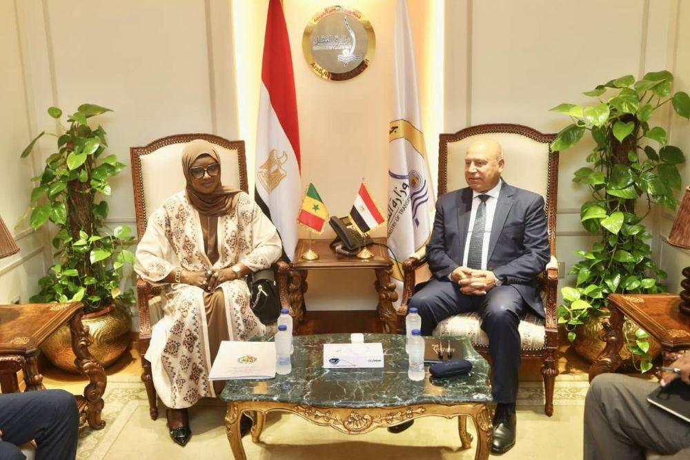 مصر والسنغال تبحثان إطلاق خط بحري بين الإسكندرية وداكار