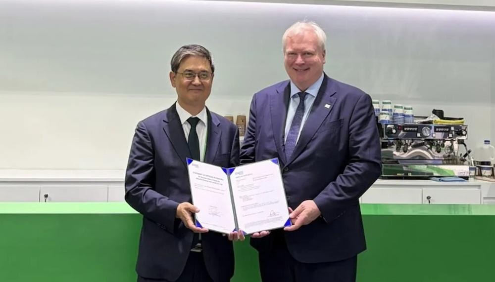 DNV and LISCR Approve HD HHI’s New LNG Bunkering Vessel for Cruise Ships