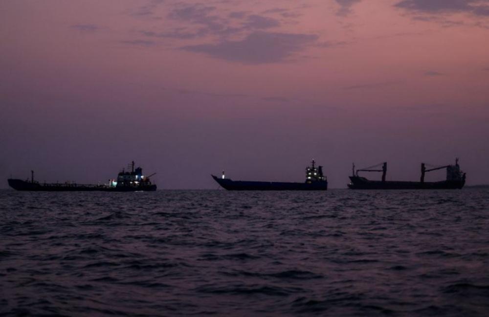 Hormuz Commodity Ship Transits Fall Sharply