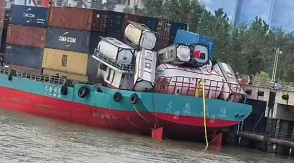 Explosion Rocks Chinese Port as Container Ship Fire Leaves One Missing