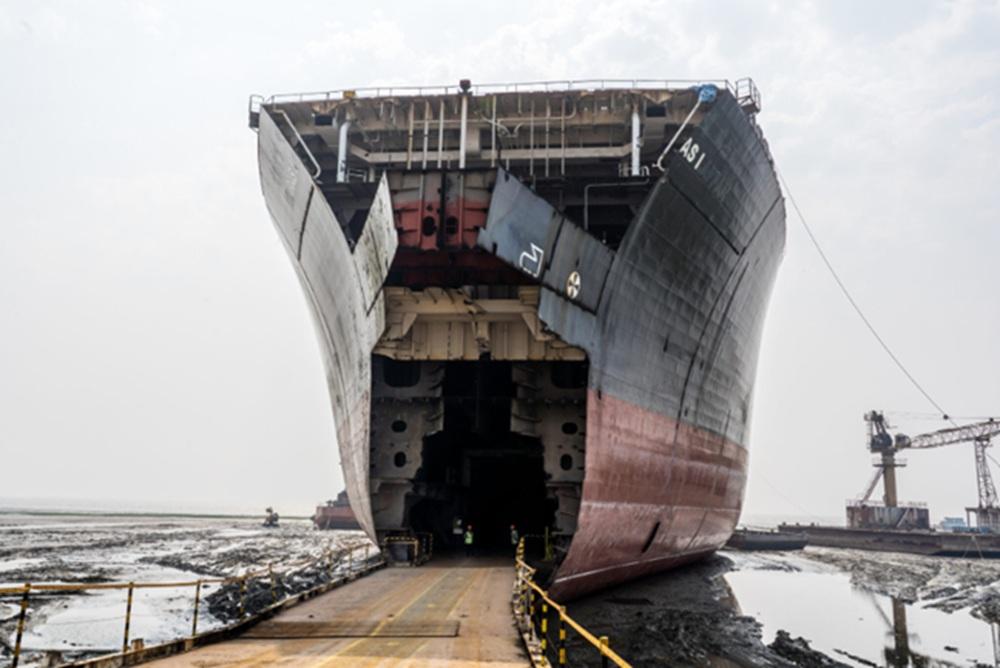 Deadly Gas Leak Claims Nine Lives at Bangladesh Shipbreaking Yard