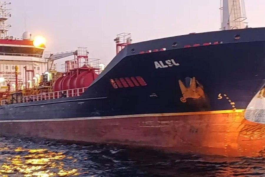 Cargo Ship Sinks After Collision off Istanbul, 10 Crew Members Missing
