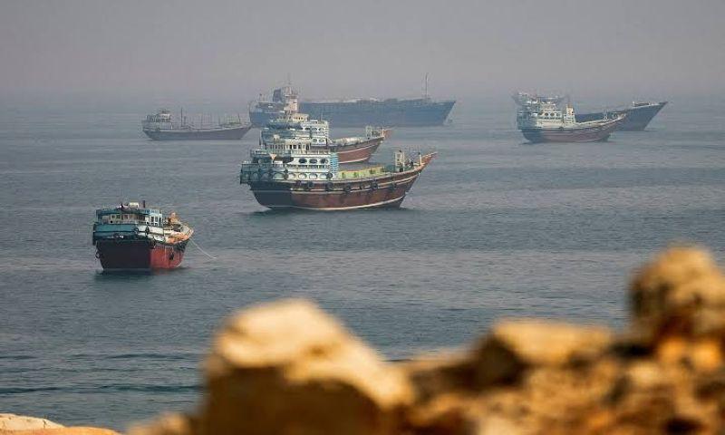 هرمز يرفع كلفة شحن النفط.. أسعار الناقلات تتجاوز 800 ألف دولار يومياً