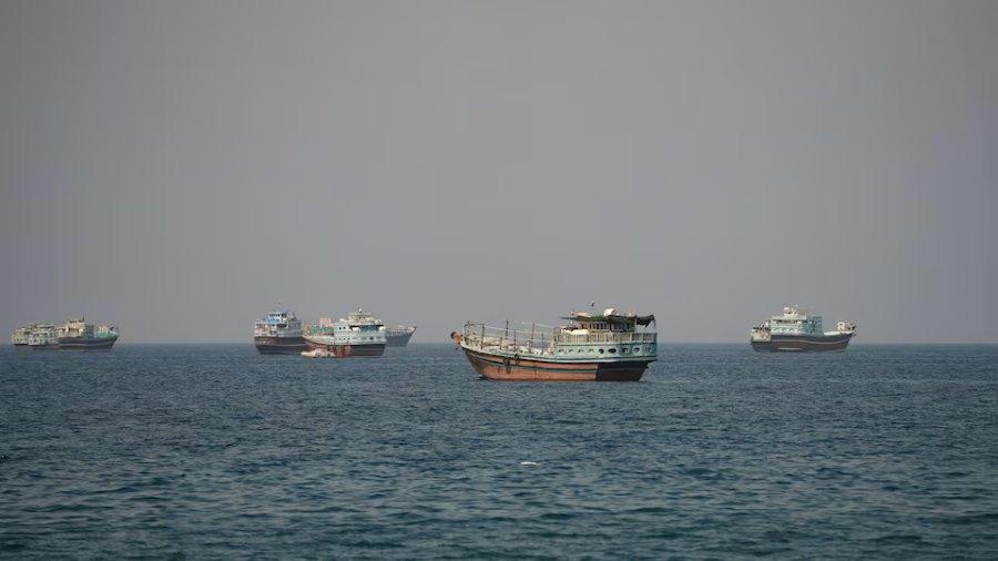 Hormuz Traffic Falls as Vessel Crossings Decline