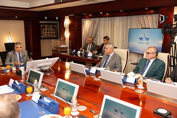 قناة السويس تعزز جاهزيتها وتستقطب الخدمات الملاحية