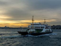 Electric and hybrid ferries could cut emissions by 63% in Sea of Marmara, IMO study finds