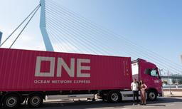 DM Transport Deploys First Electric Truck as Rotterdam Port Logistics Transition Expands