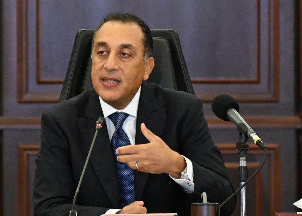 رئيس الوزراء المصري يكشف تفاصيل احتواء حادث ميناء دمياط