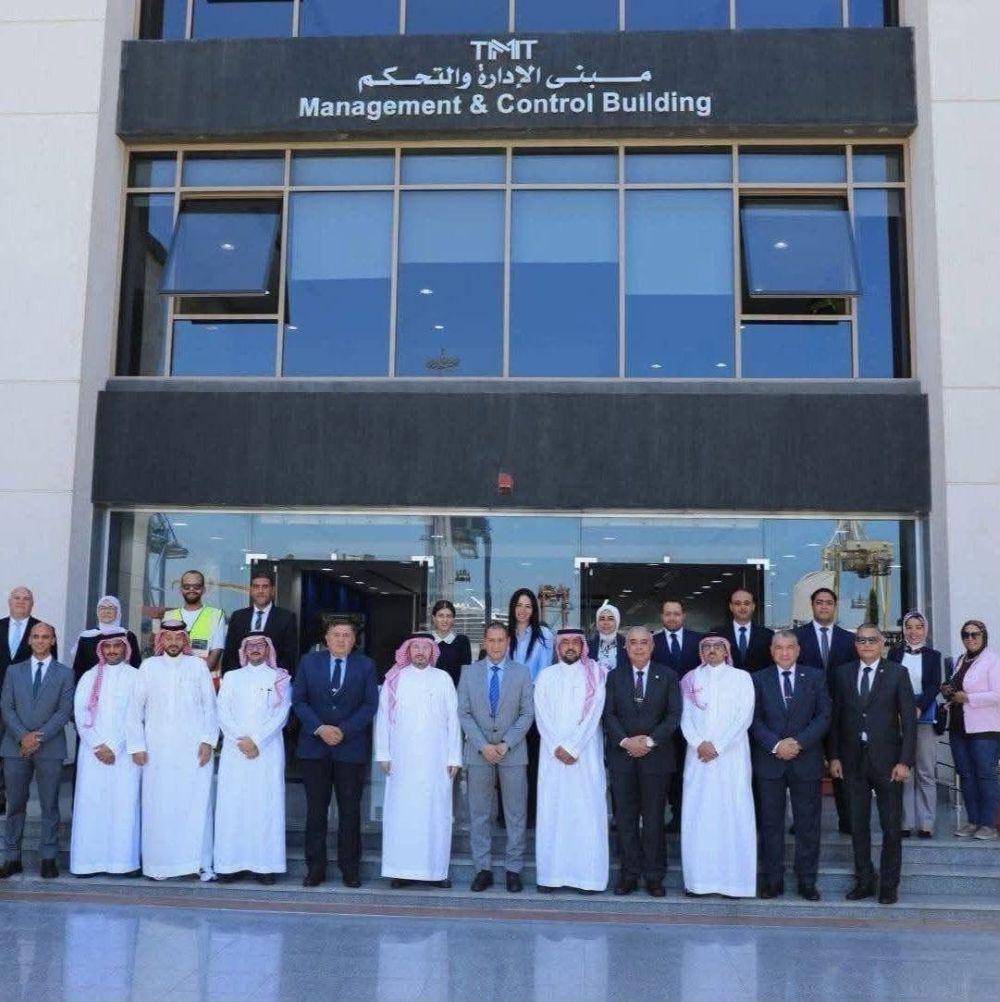 وفد سعودي يزور ميناء الإسكندرية لتعزيز التعاون البحري واللوجستي