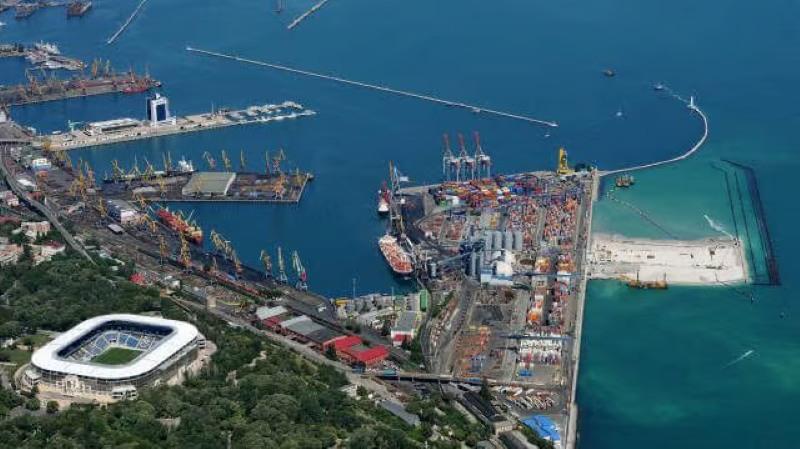 Hapag-Lloyd Suspends Feeder Calls to Ukrainian Black Sea Ports Amid Security Concerns