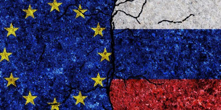 Greece Warns EU Over Russian LNG Transfer Curbs